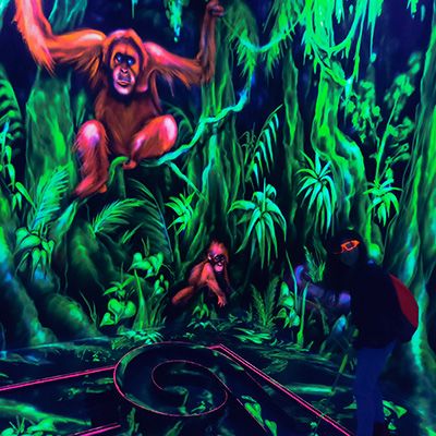 Neongolf Dschungel-Raum