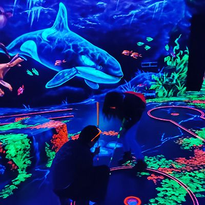 Neongolf Unterwasser-Raum